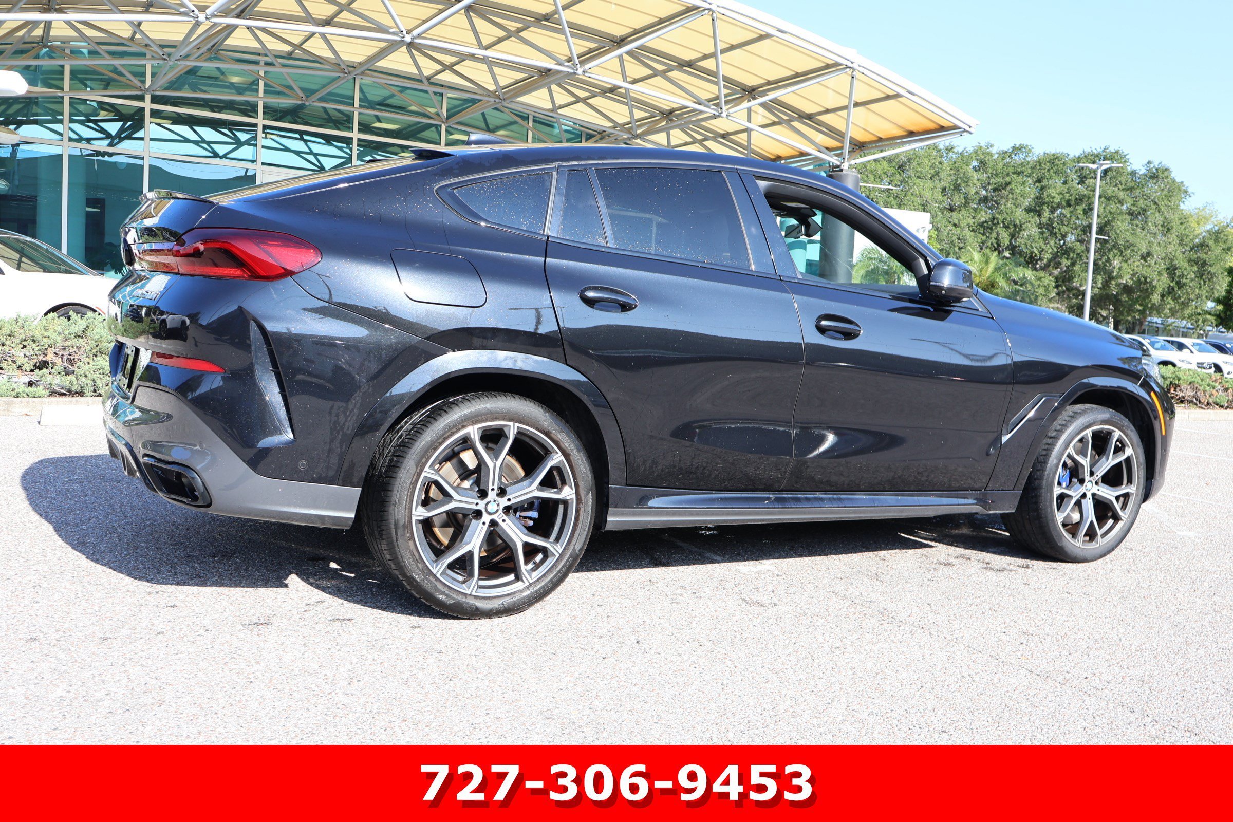 Used 2021 Black Sapphire Metallic BMW M50i image 8