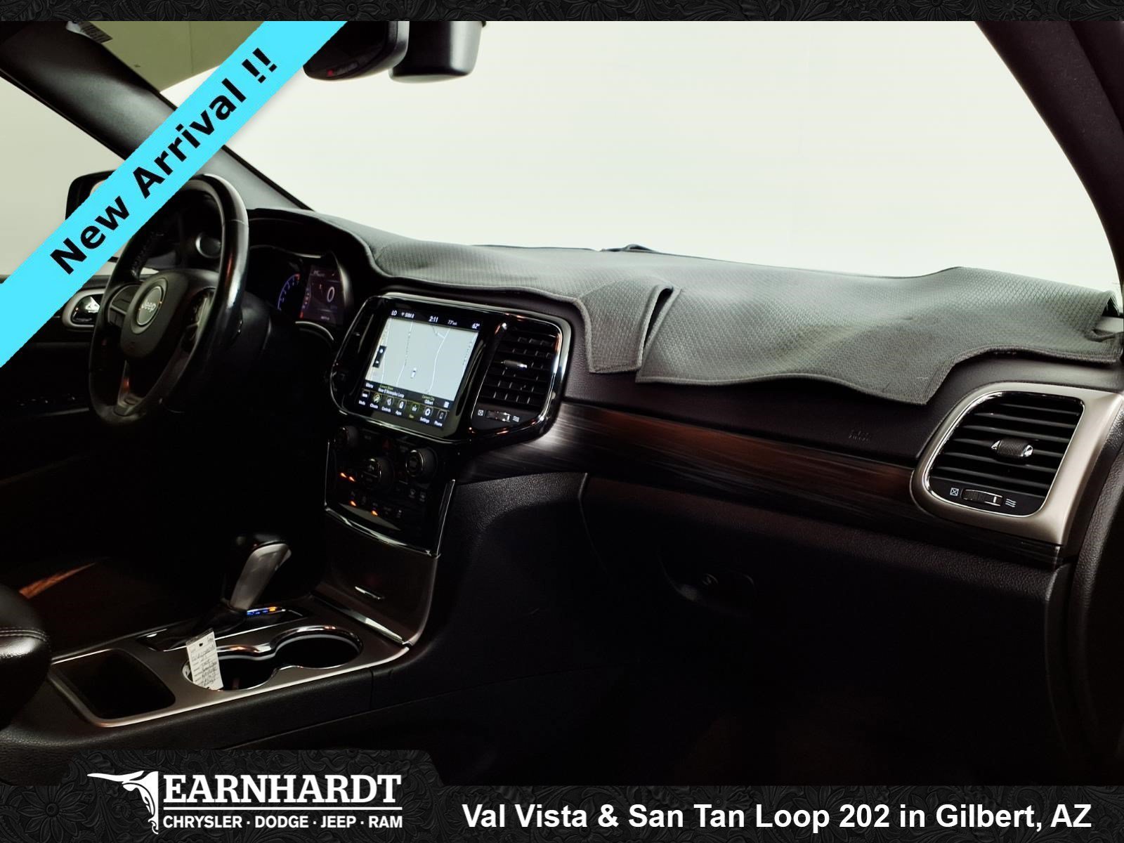 Used 2021 Sting-Gray Clearcoat Jeep Laredo X image 9