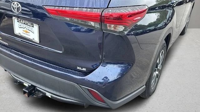 Used 2020  Toyota XLE image 41