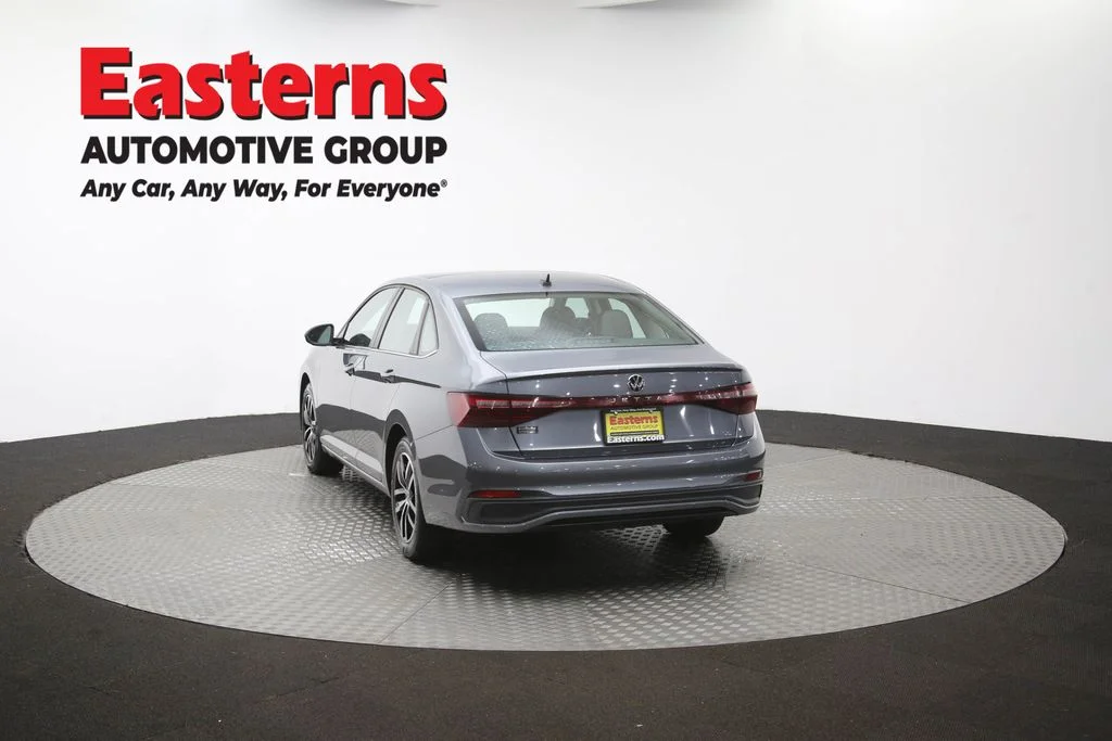 Used 2025 Gray Volkswagen 1.5T SE image 64