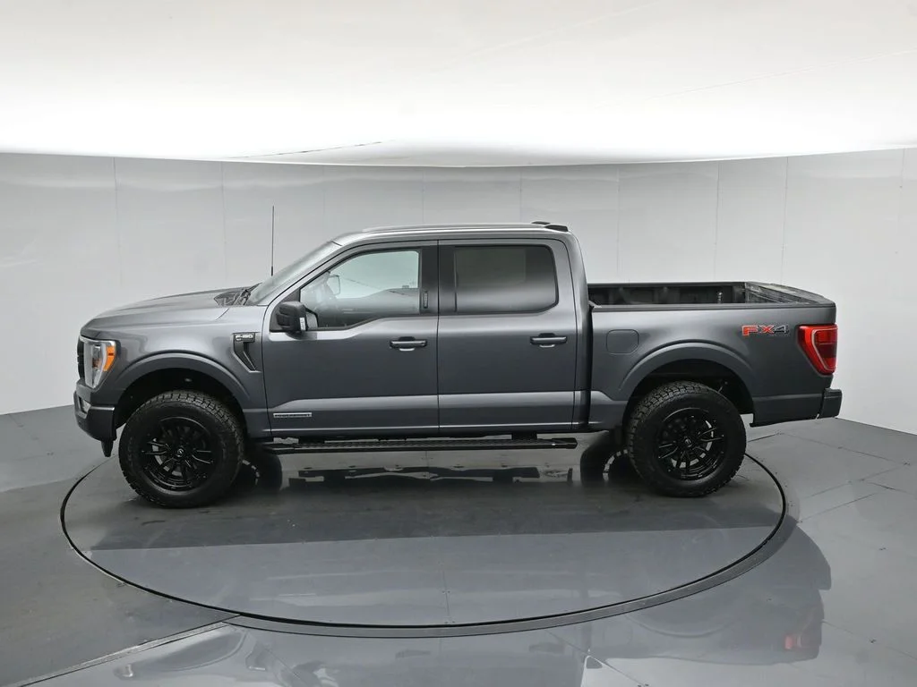 Used 2023 Gray Ford XLT image 46