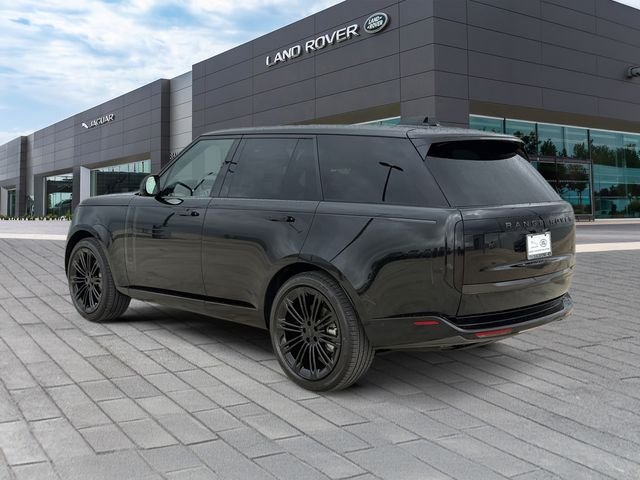 New 2026 Santorini Black Land Rover SE image 3