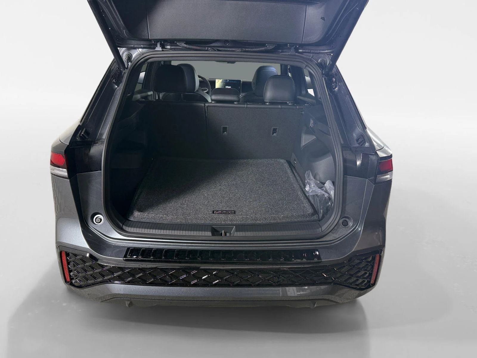 New 2026 platinum gray metallic Volkswagen SE R-Line Black image 6