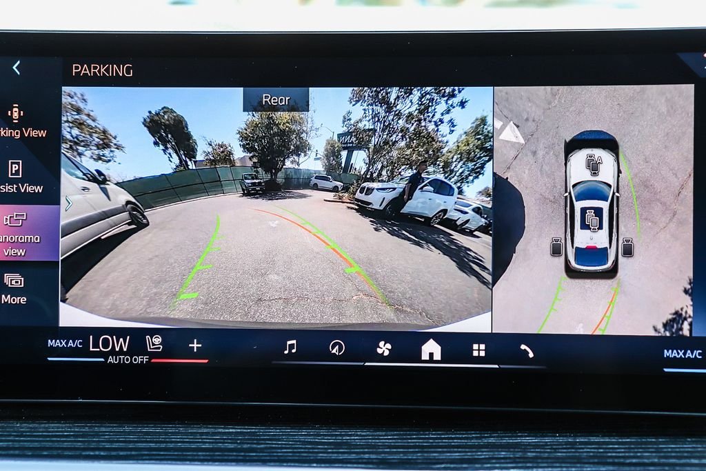Certified Used 2025 Alpine White BMW xDrive40i image 21