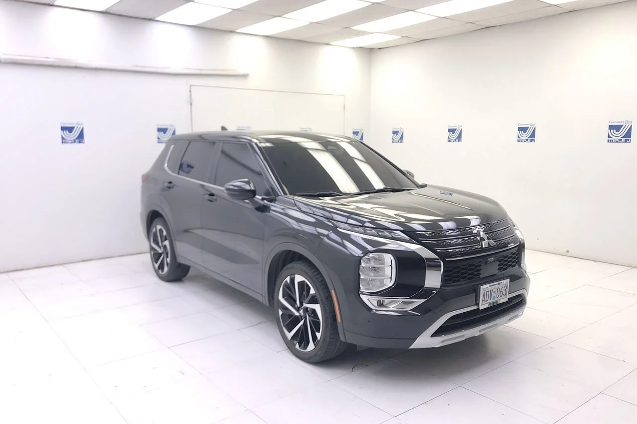 2022 Mitsubishi Outlander SE 2WD's photo