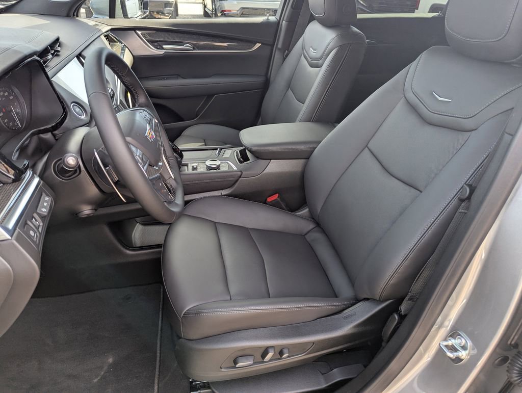 2025 Cadillac XT5 Sport - Photo 11