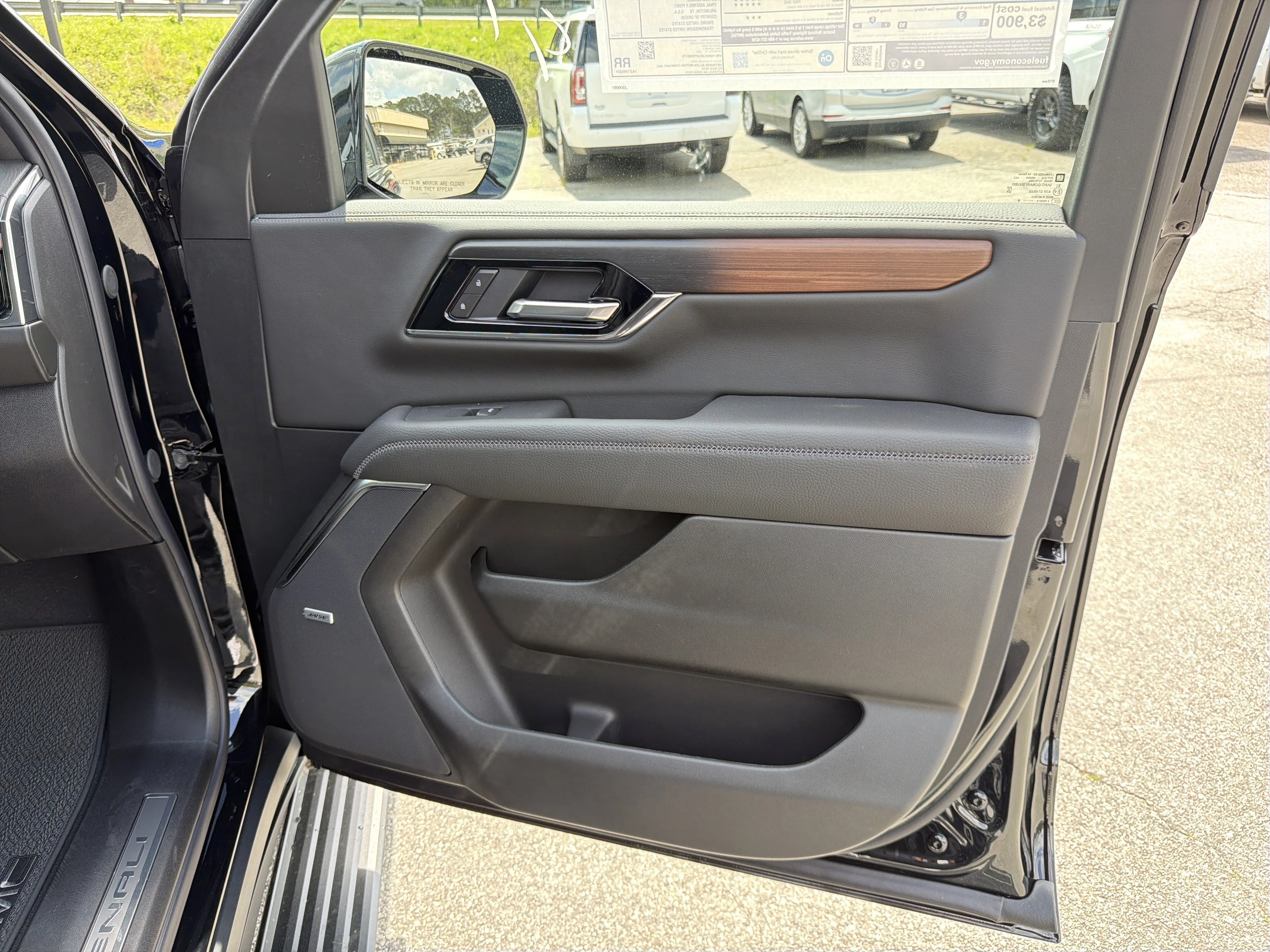 2026 GMC Yukon XL Denali - Photo 16