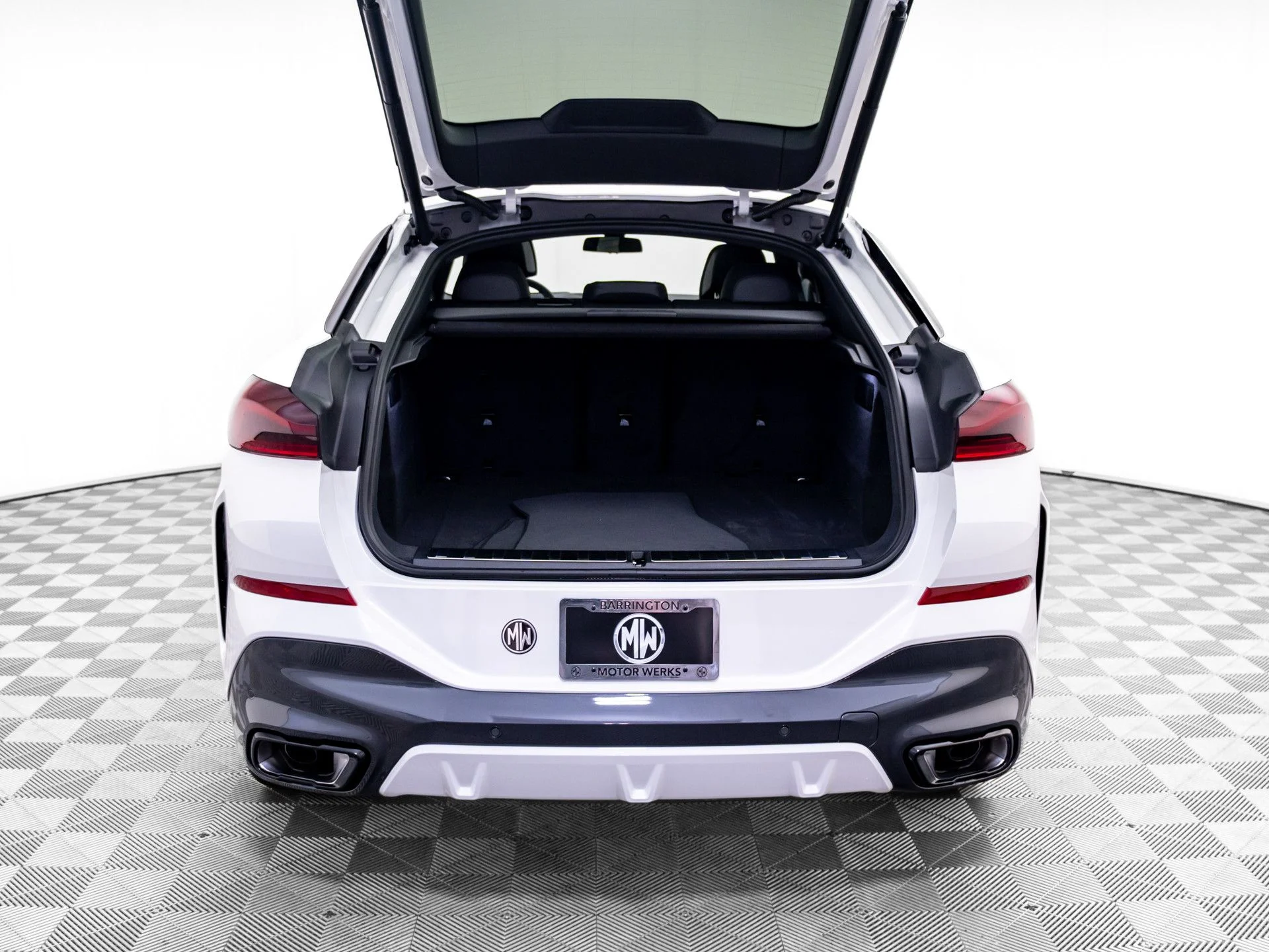 New 2027 White BMW xDrive40i image 32