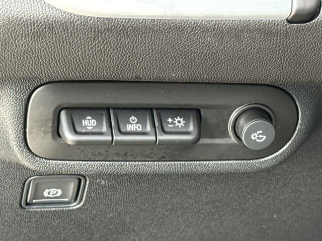 Used 2024 Silver GMC SLT image 24