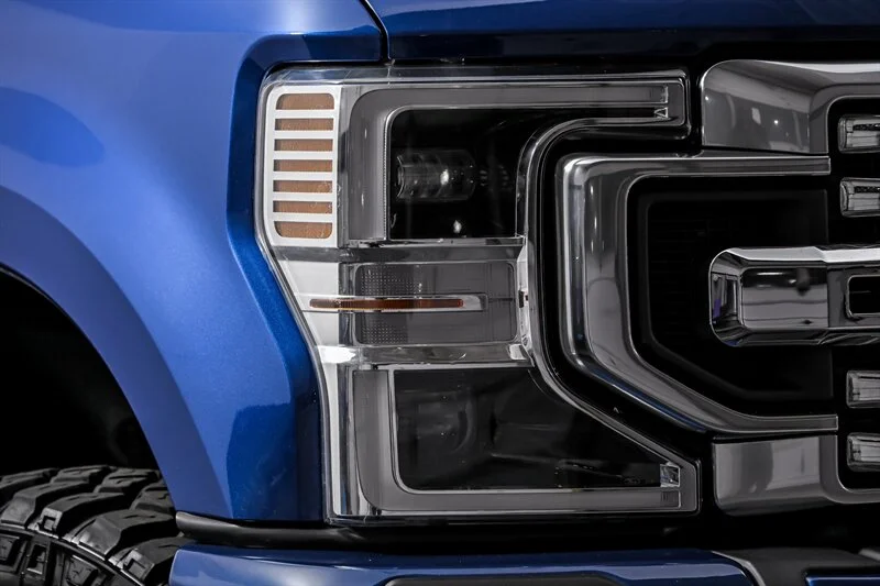 Used 2022 Atlas Blue Ford XL image 3