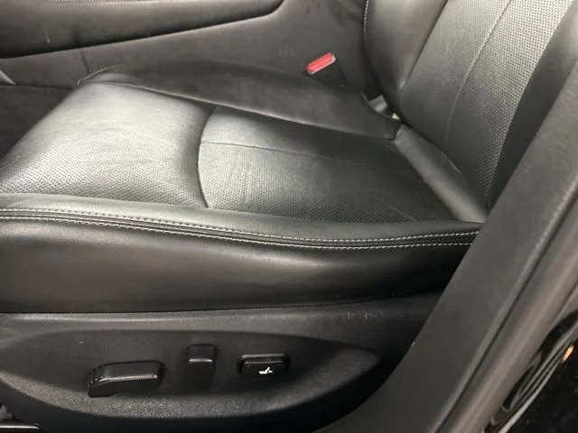 Used 2023 Black INFINITI LUXE image 7
