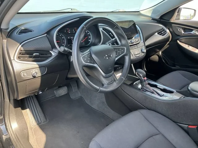 2022 Chevrolet Malibu RS - Photo 10