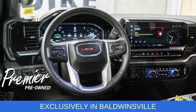 Used 2025 Sterling Metallic GMC SLE image 11