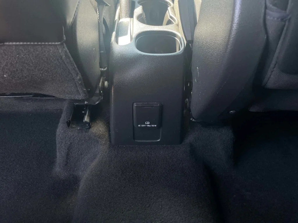 Used 2021 Silver Ice Metallic Chevrolet LT image 25