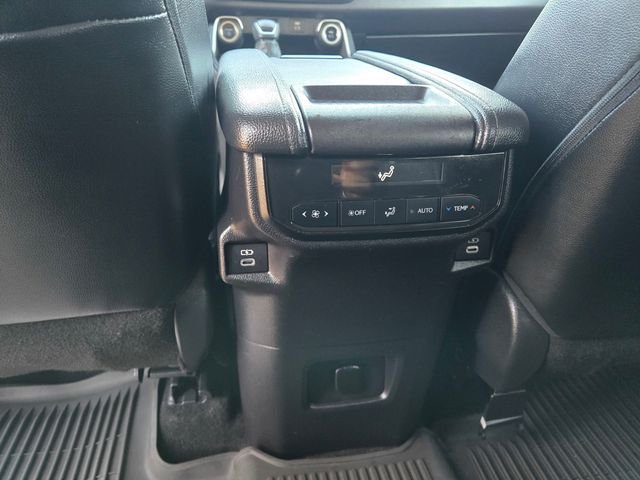 Used 2025 Off-white Toyota XLE image 13