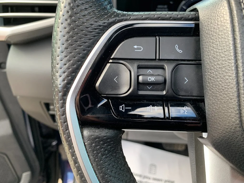 Used 2023  Toyota Platinum image 27