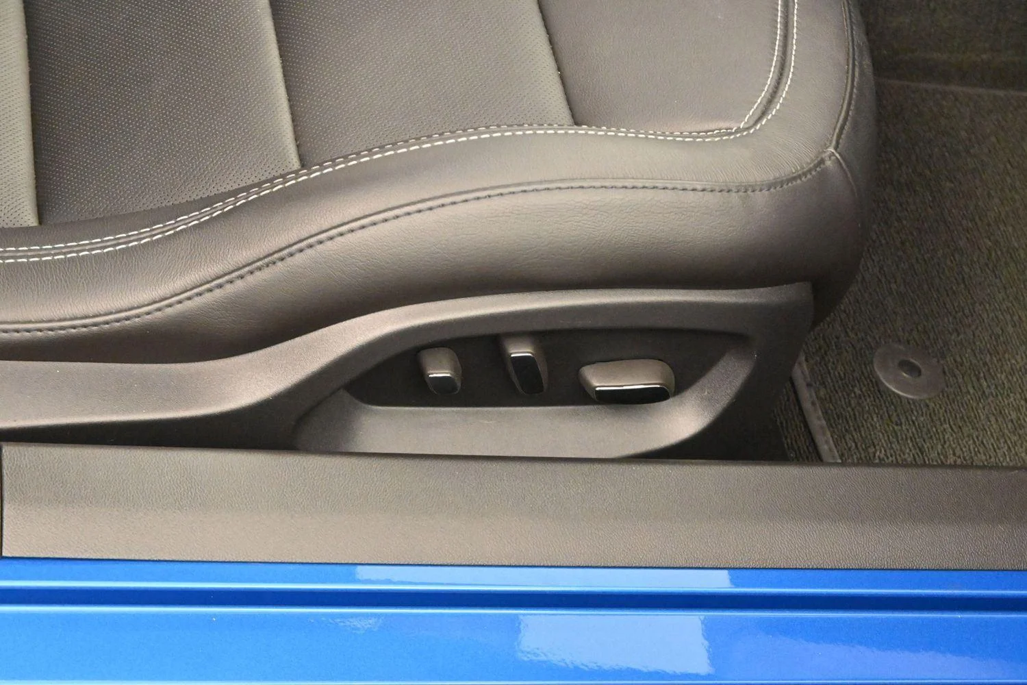 Used 2016 LAGUNA BLUE METALLIC TINTCOAT Chevrolet Z06 3LZ image 33
