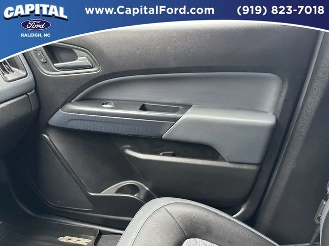 Used 2019 Orange Chevrolet Z71 image 28