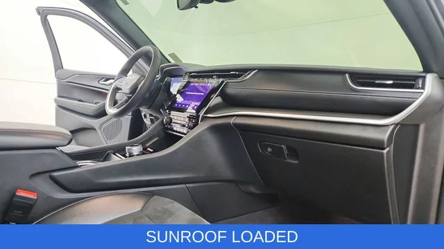 Used 2024 Gray Jeep Altitude X image 25