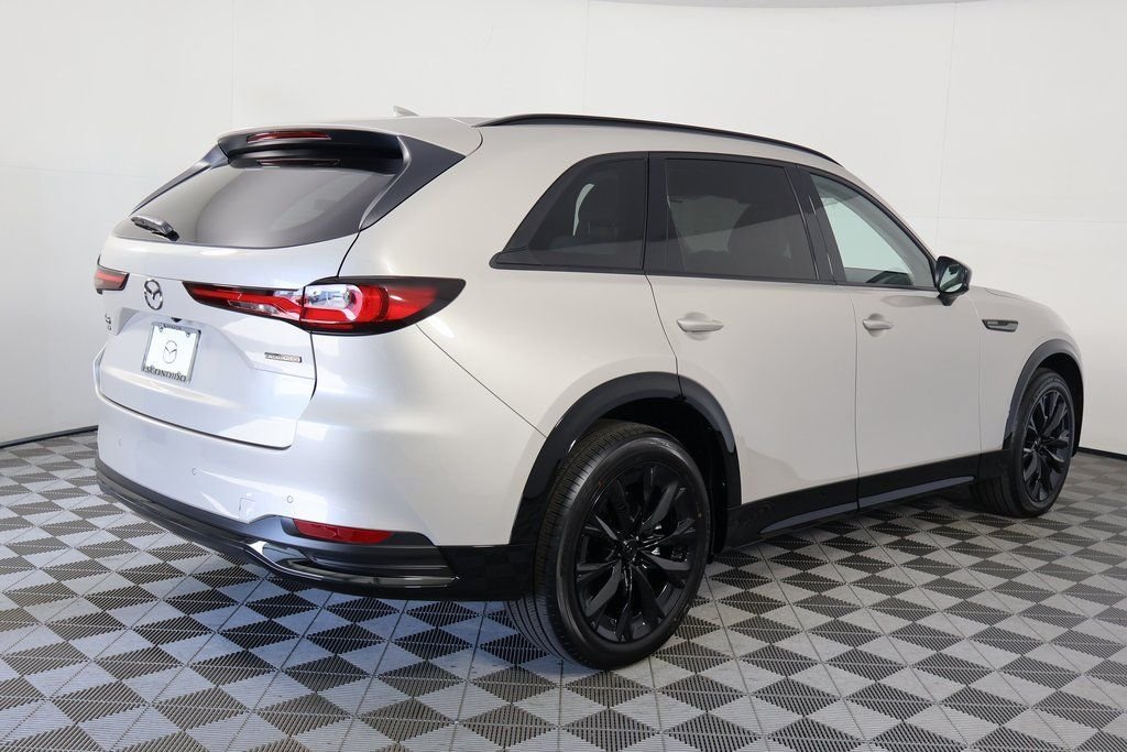 New 2026 Platinum Quartz Metallic Mazda 3.3 Turbo S Premium Sport AWD image 2