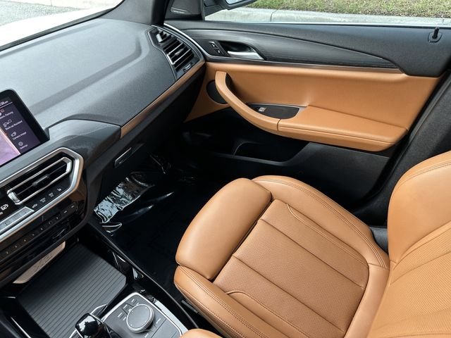 Used 2023 White BMW xDrive30i image 15