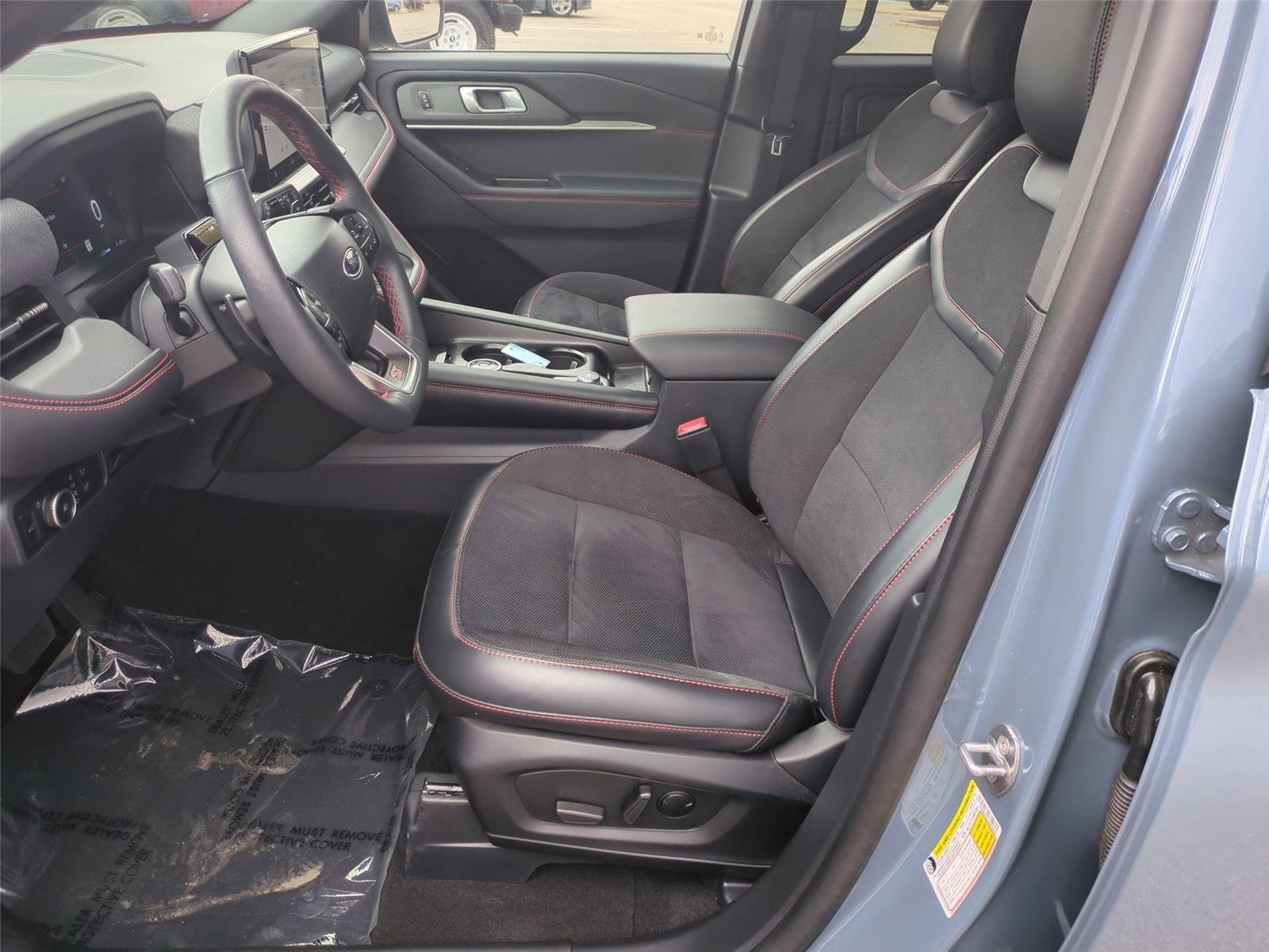 Used 2025 Vapor Blue Ford ST image 17