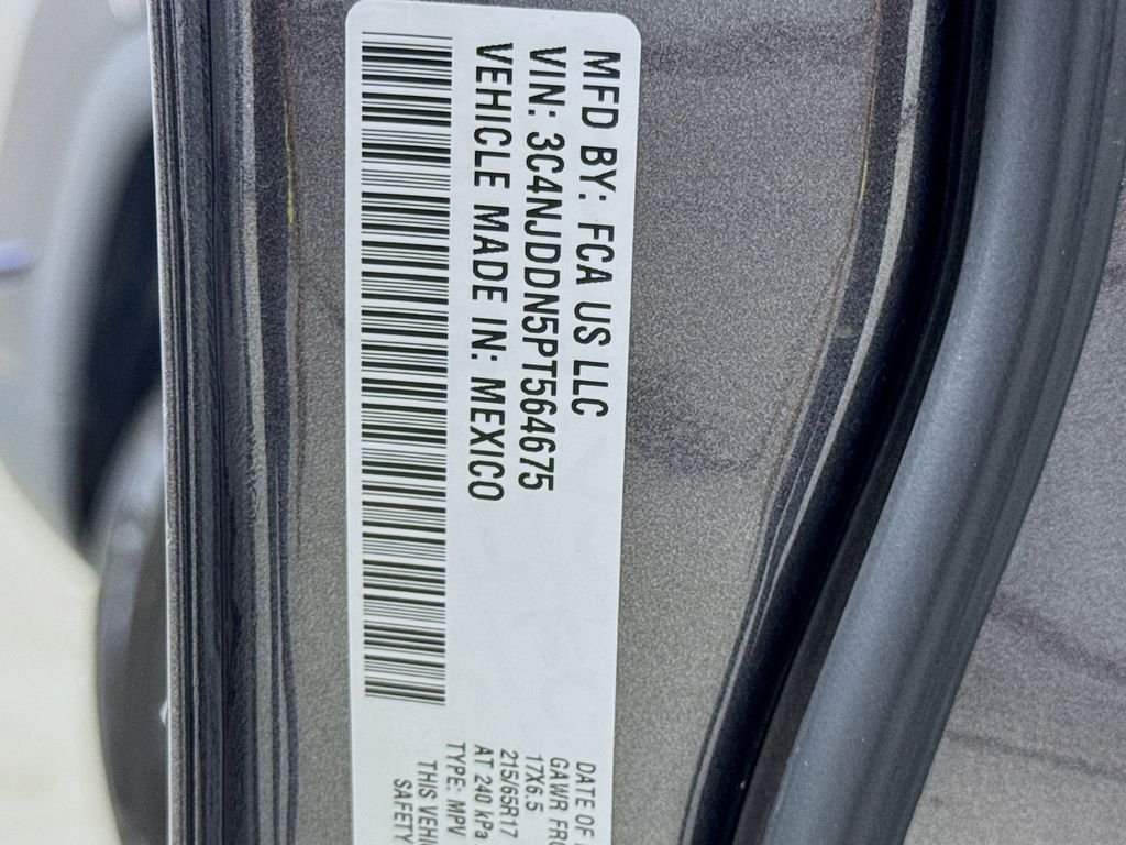 Used 2023 Granite Crystal Metallic Clearcoat Jeep Trailhawk image 39