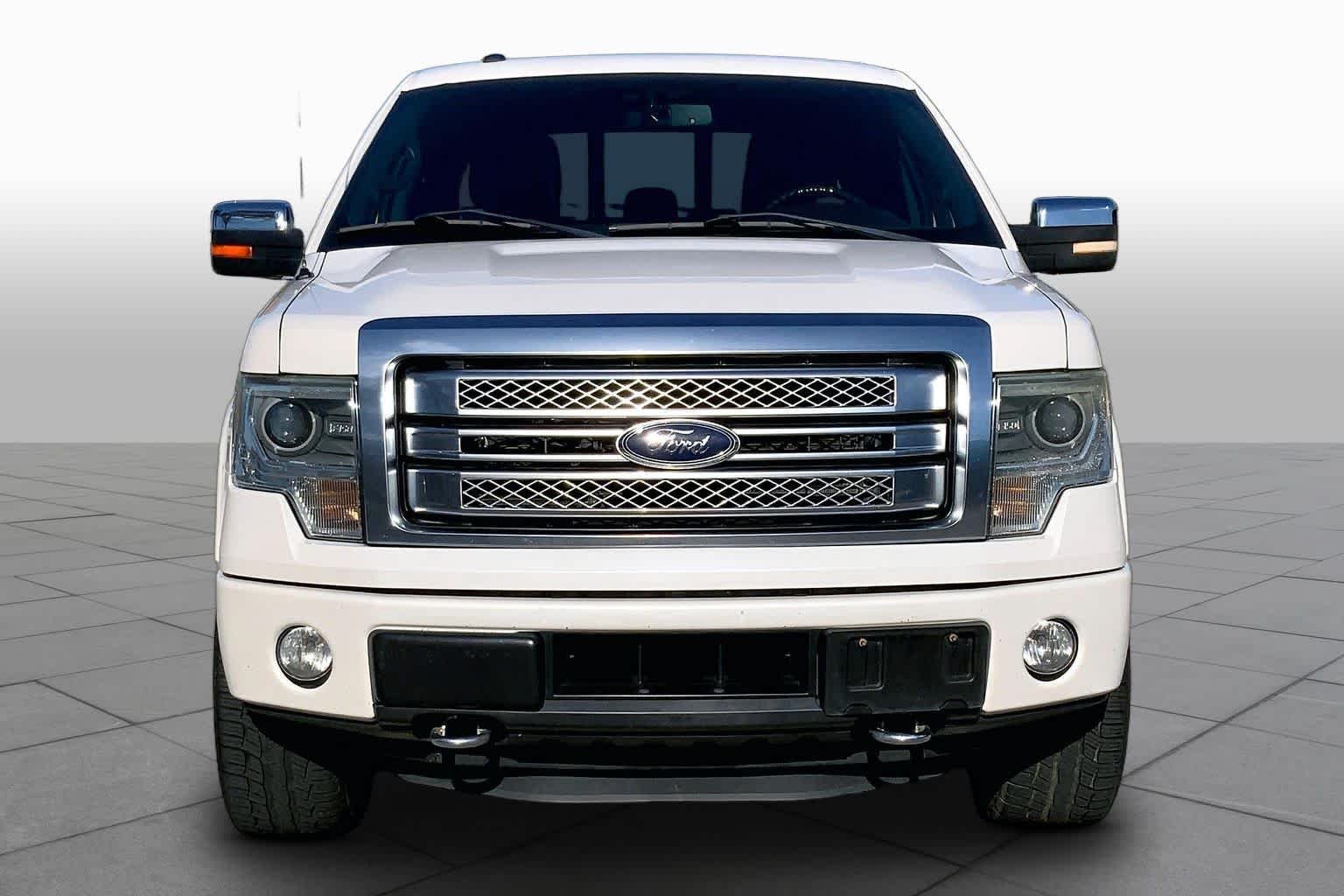 Used 2014 White Platinum Metallic Tri-Coat Ford Platinum image 4