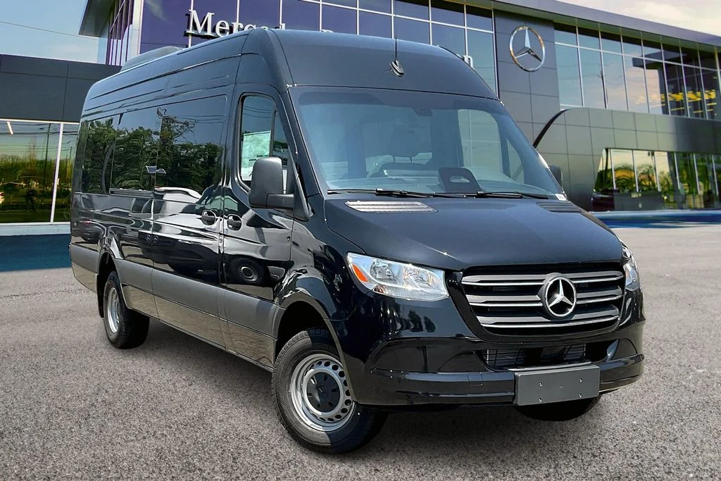 2025 Mercedes-Benz Sprinter 3500 170 Ext WB HO High Roof's photo