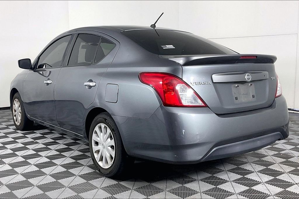 Used 2017 Gray Nissan 1.6 SV image 2