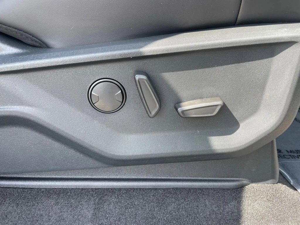 New 2026 Marsh Gray Ford Tremor® image 65
