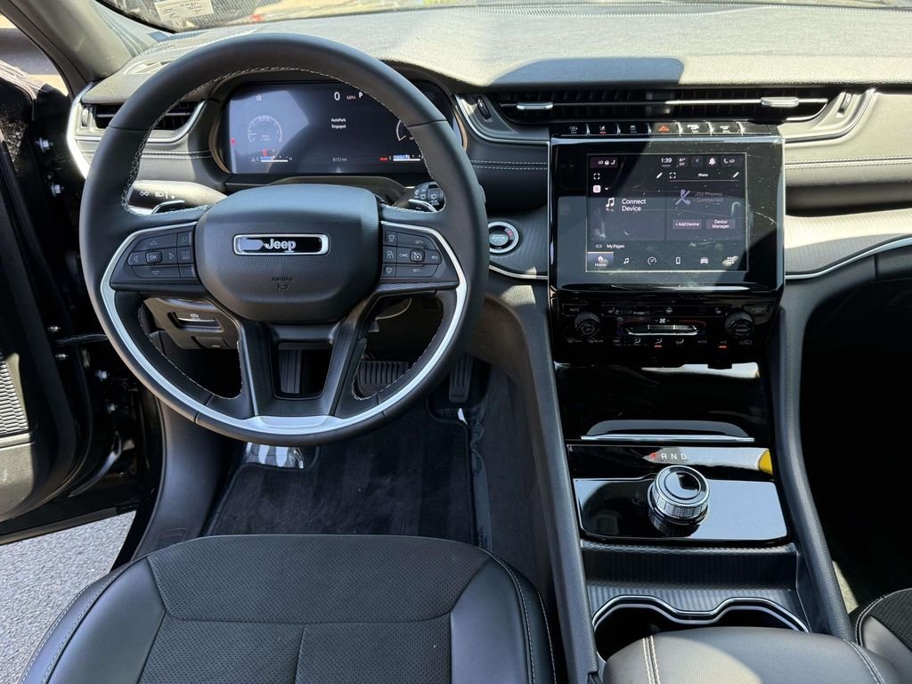 Used 2025 Black Jeep Altitude X image 16