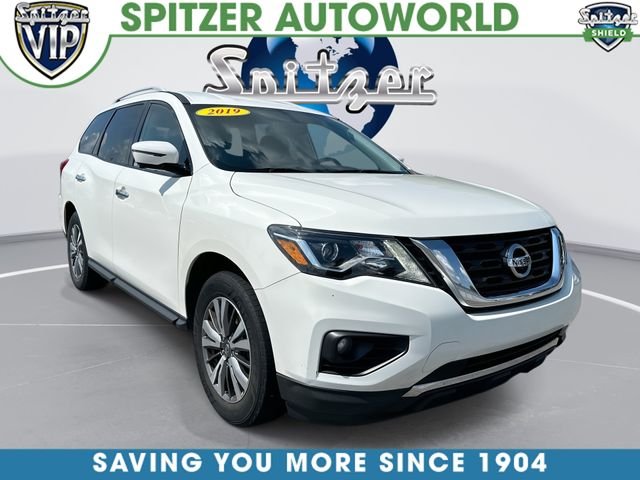 2019 Nissan Pathfinder SL