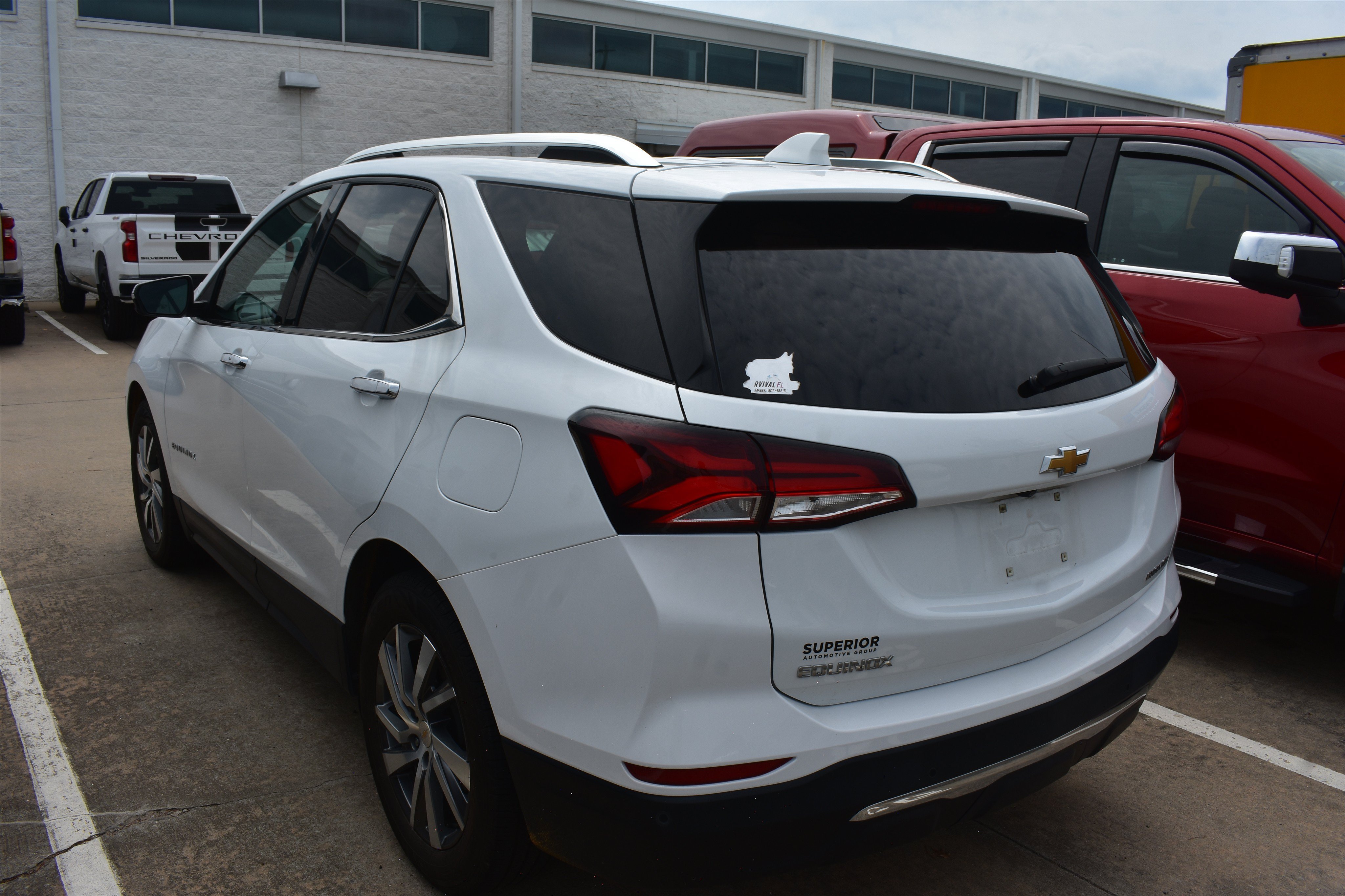 Used 2022 SUMMIT WHITE Chevrolet Premier image 7