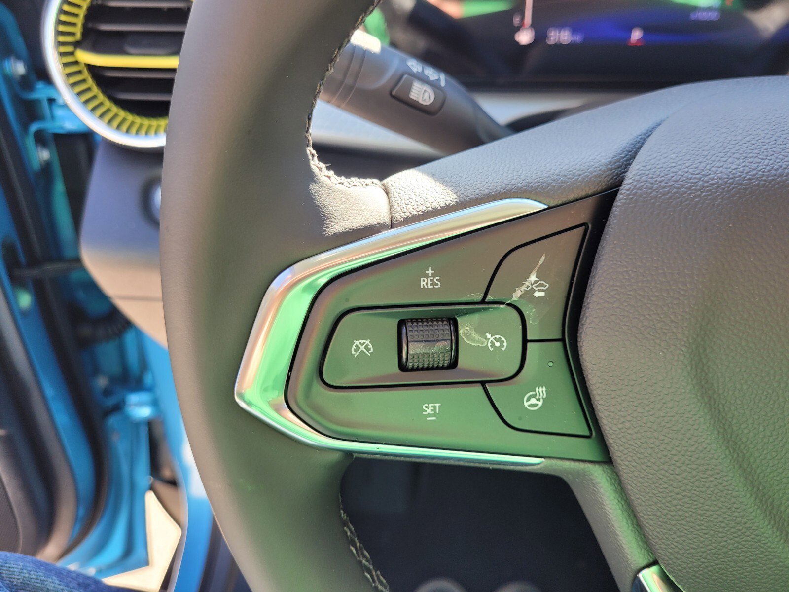 2026 Chevrolet Trax LT - Photo 32