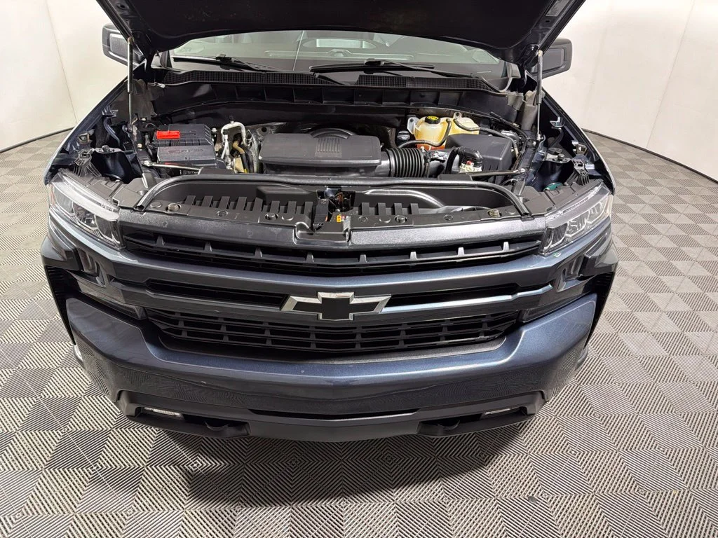 Used 2022  Chevrolet RST image 26