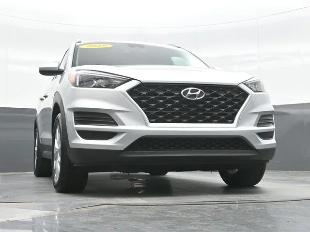 Used 2019 Silver Hyundai Value image 22