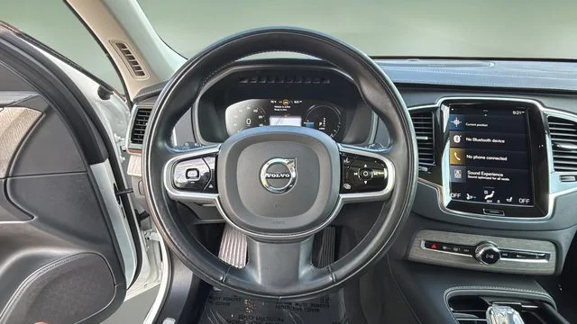 Used 2022 White Volvo T8 Inscription 7 Passenger image 35