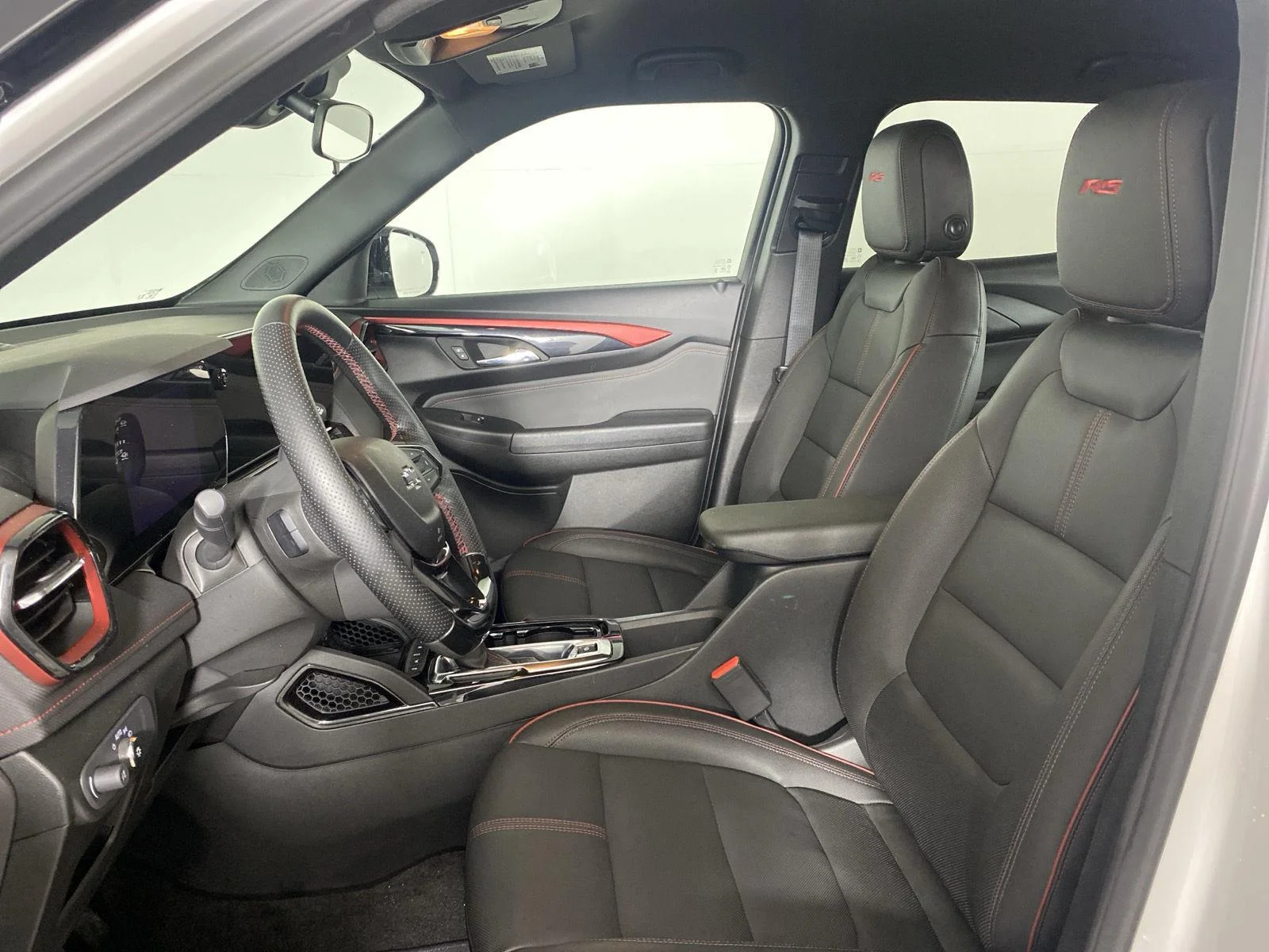 Used 2024 Iridescent Pearl Tricoat Chevrolet RS image 20
