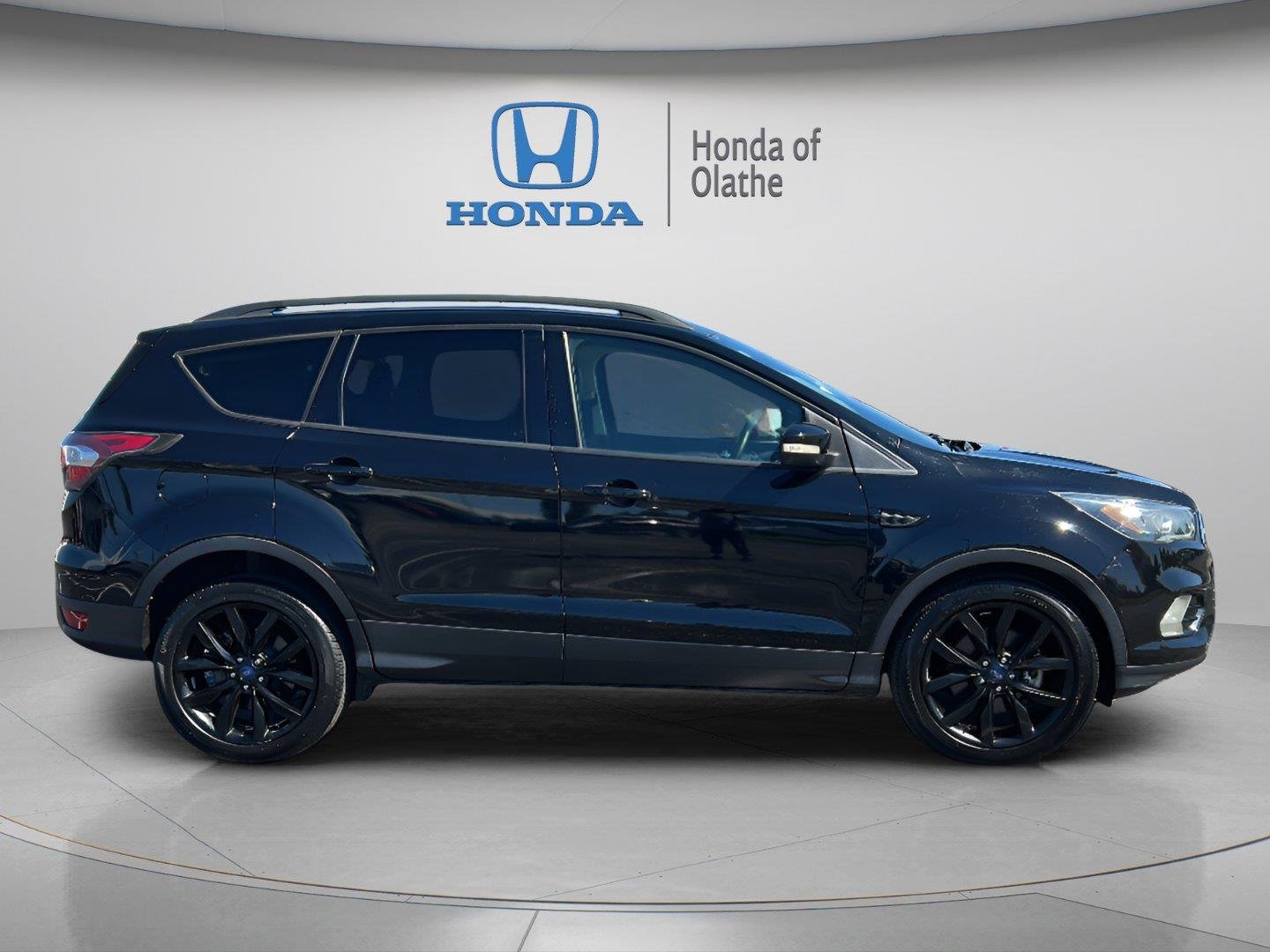 Used 2017 Ford Escape Titanium with VIN 1FMCU0J96HUA93248 for sale in Kansas City