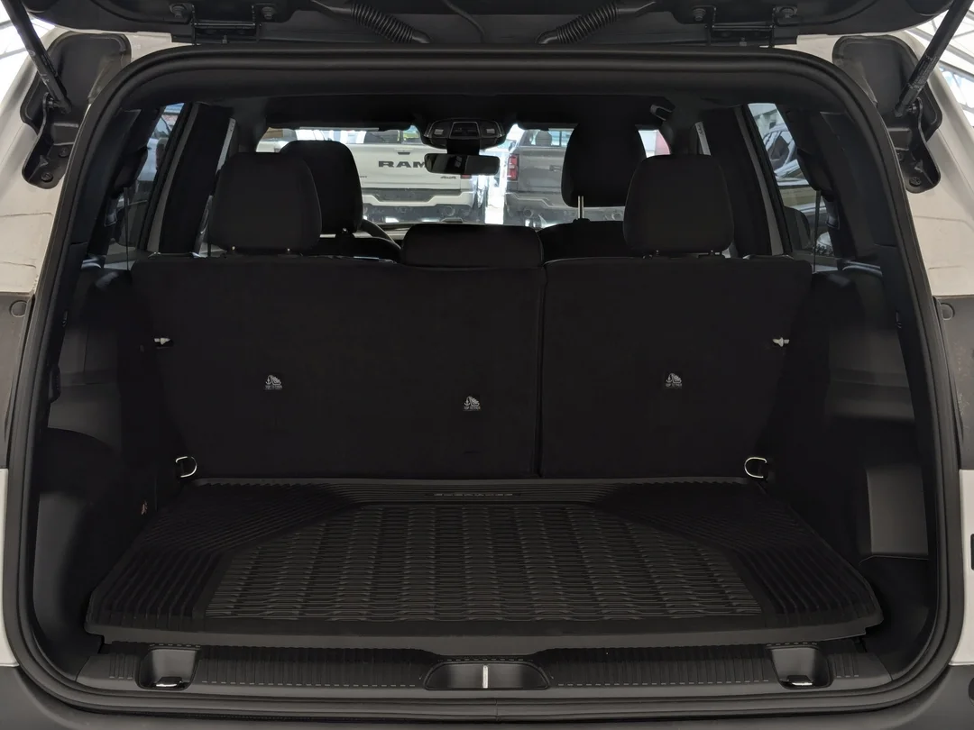 New 2026 White Jeep Laredo - - 4x4 - 1.6L Turbo Hybrid - Uconnect 5 w/ 12.3 Screen & More! image 26