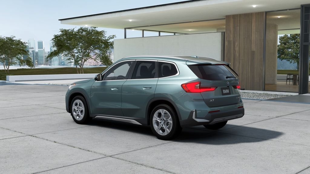 New 2026 Cape York Green Metallic BMW xDrive28i image 25