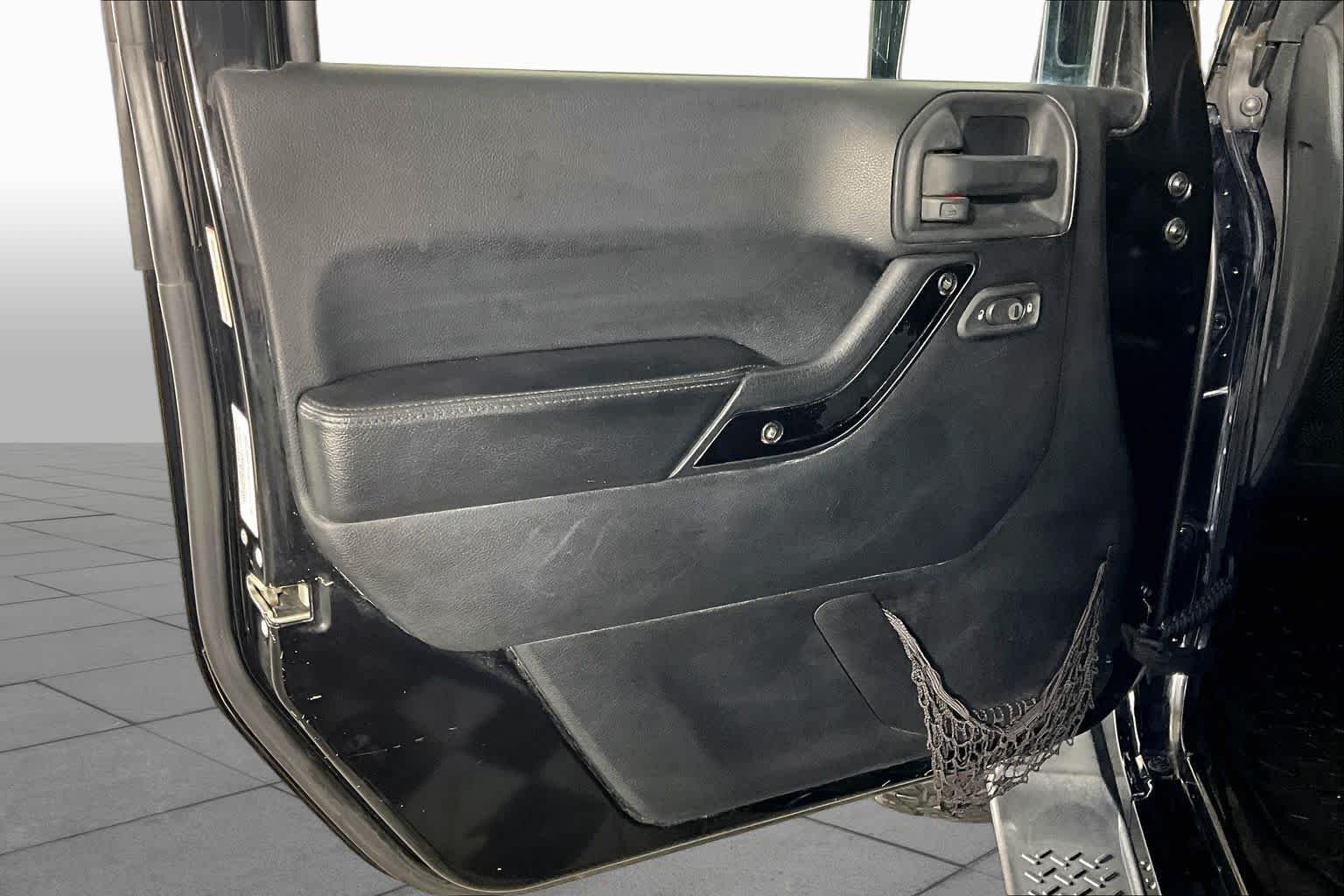 Used 2014 Black Clearcoat Jeep Altitude image 20