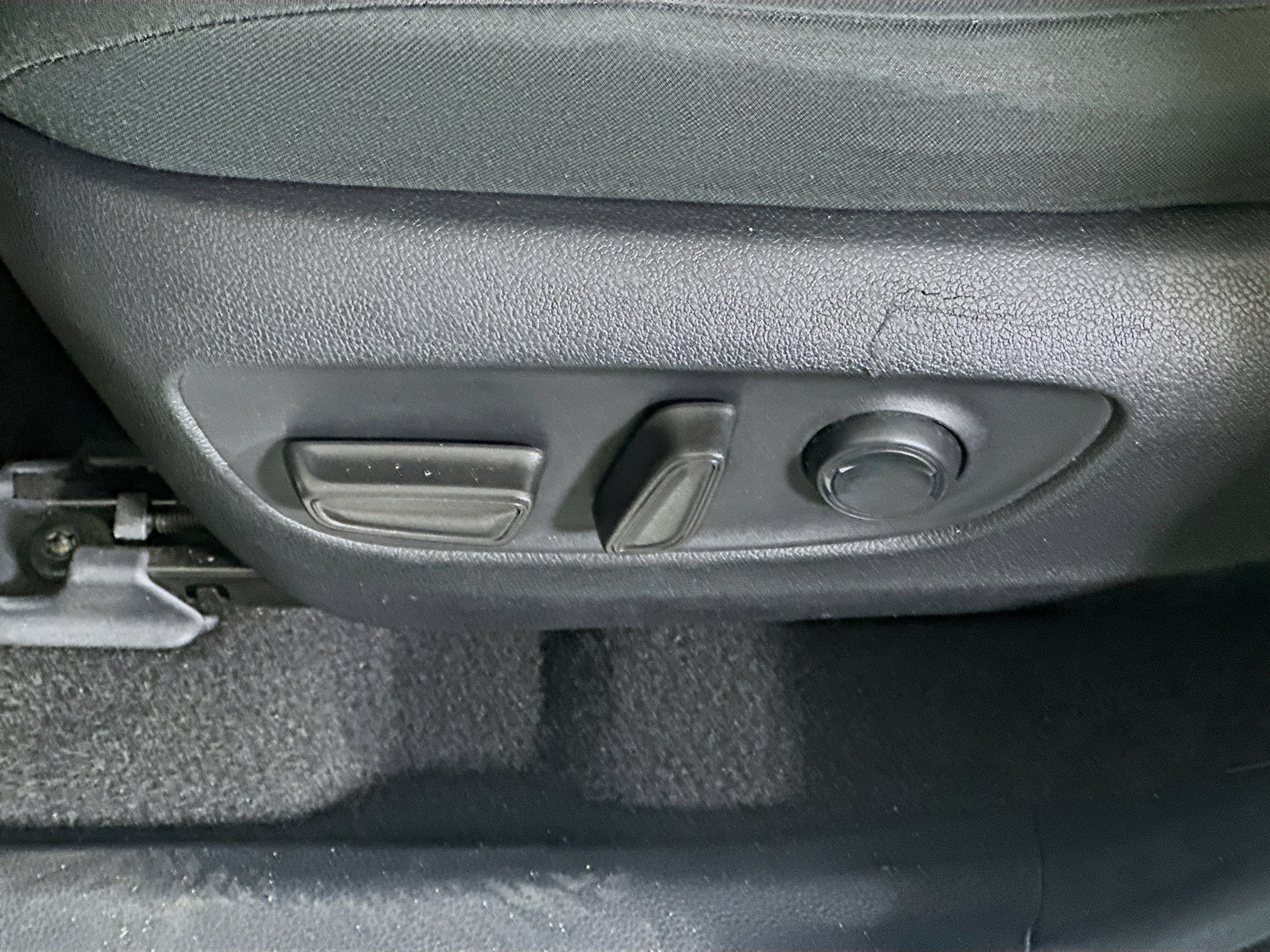 Used 2021 Super White Toyota XLE image 13
