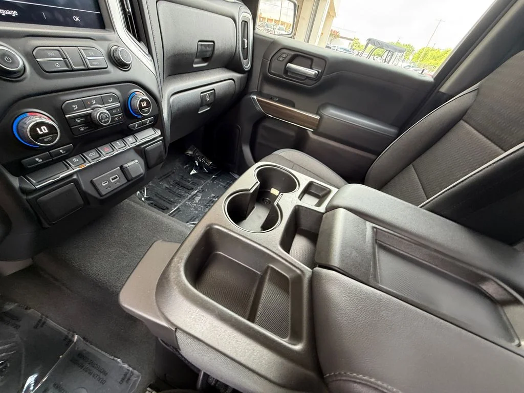 Used 2019 Gray Chevrolet LT image 23