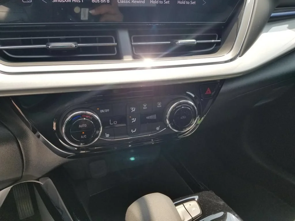 2026 Chevrolet Trax LT - Photo 28