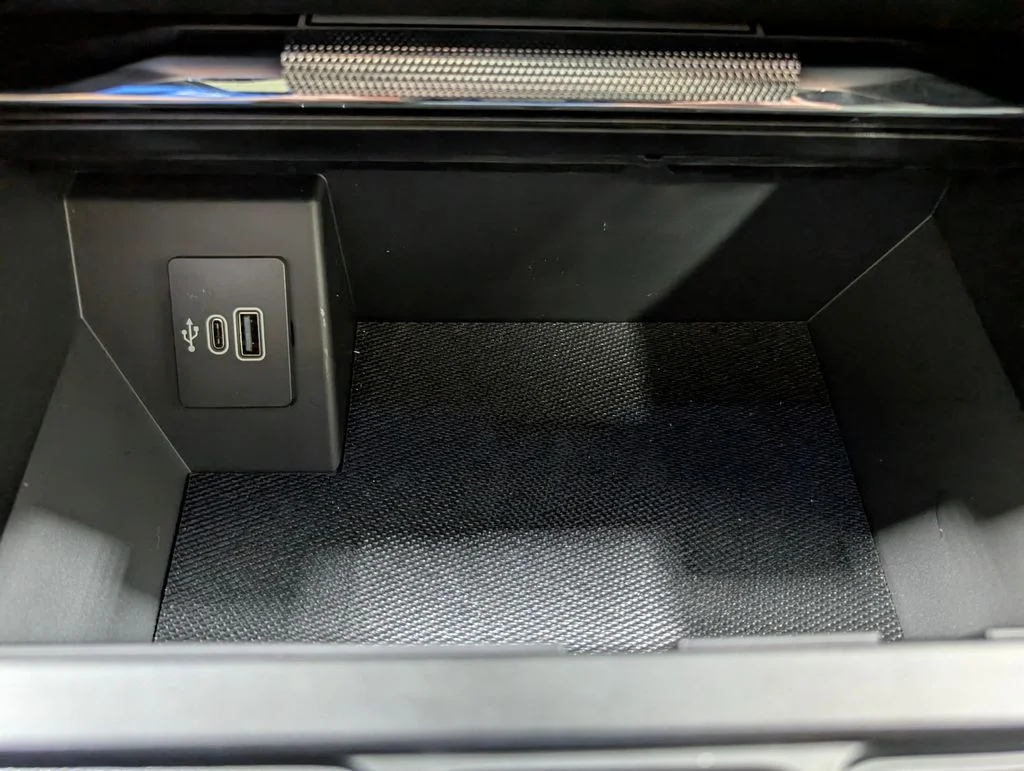 New 2026 Carbonized Gray Metallic Ford Lariat® image 12