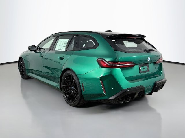 New 2027 Green Metallic BMW Base image 5