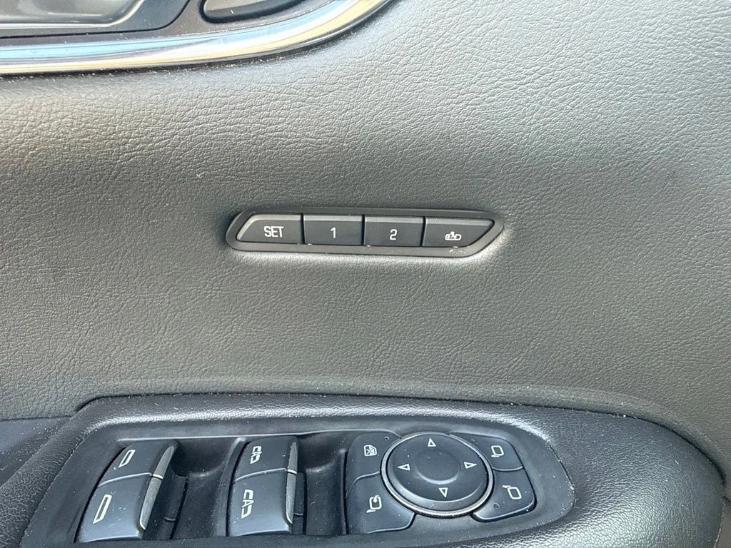 Used 2017 White Cadillac Luxury image 14