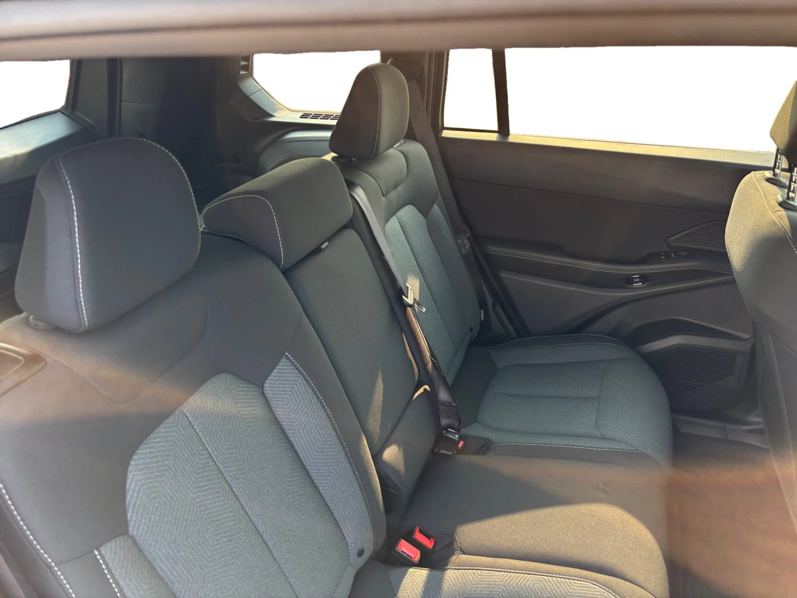 New 2026 Diamond Black Crystal Pearl Jeep Laredo image 18